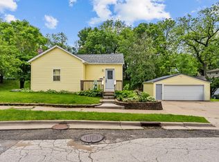 1250 Halstead St, Muscatine, IA 52761