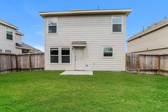 1st image of 21851 King Heights Ln