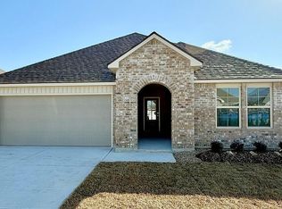 103 Lake Oak Dr, Lafayette, LA 70507