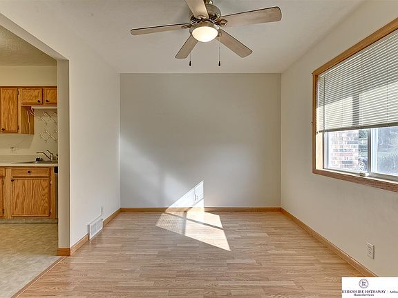 4th image of 1120 Delmar Dr #1E