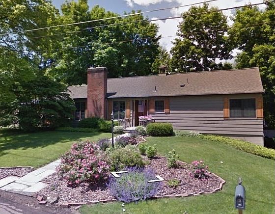 1st image of 26 Wisconsin Dr