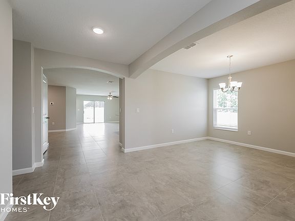 3rd image of 702 Yeager Ct #81.6112761