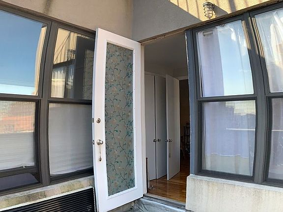4th image of 41 Kosciusko APT 407