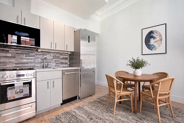 Kitchen, photo 1