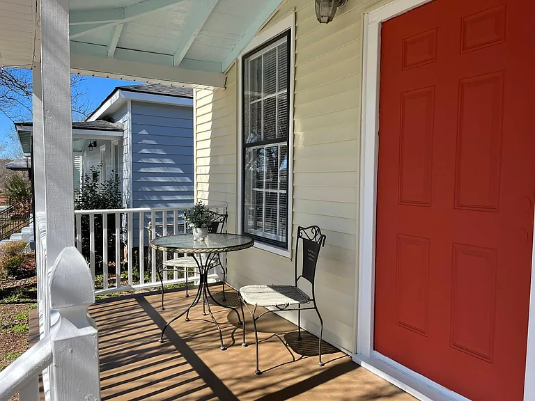 Lt Side of Porch