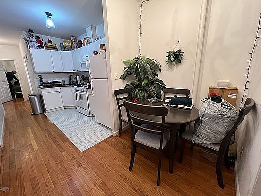 2nd image of 141 N 8th St #1B