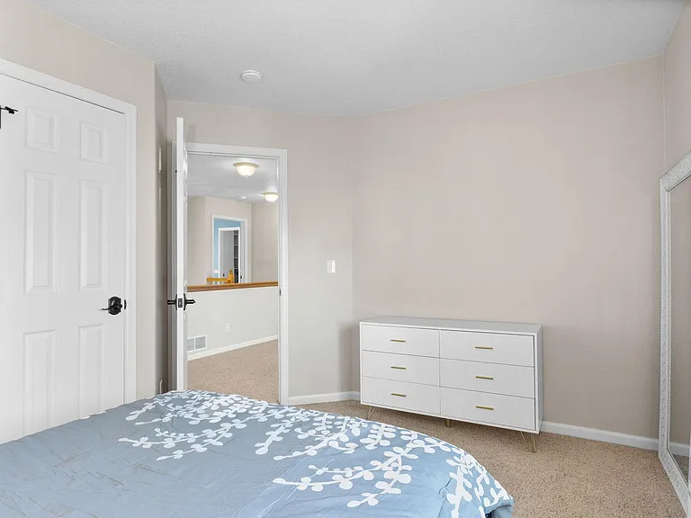 2771 Calkins Pl — Photo 42