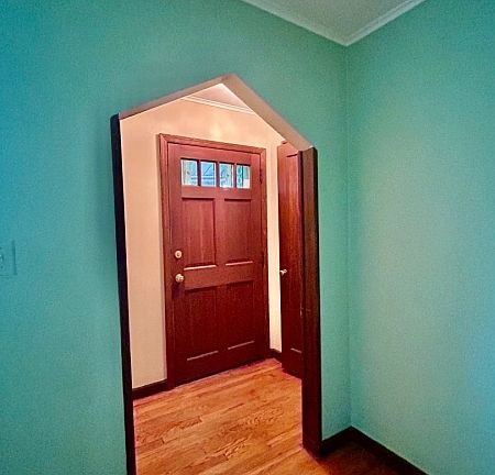 4th image of 222 Terrace Ave