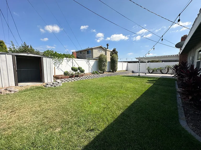 1200 Wilson Ave — Photo 16