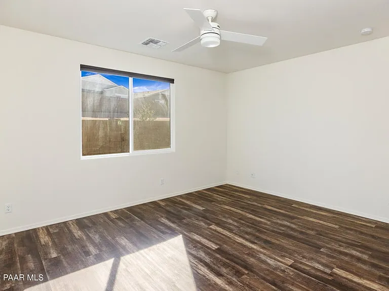 1385 Warbler Way — Photo 6