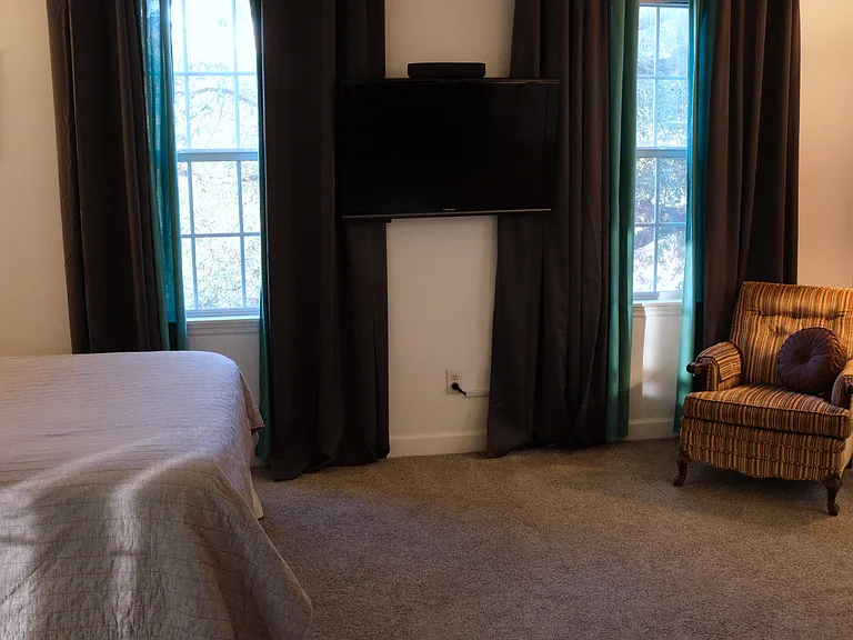 3104 Rosewood Dr — Photo 46