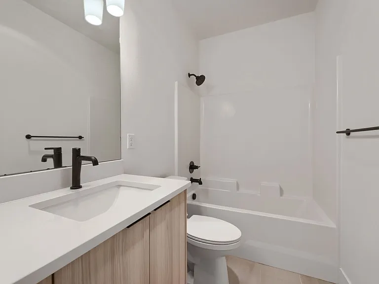 2732 SE 26th Ave — Photo 16
