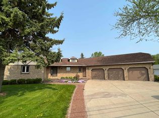 2559 Bay Settlement Rd, Green Bay, WI 54311