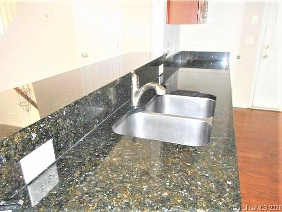 5th image of 10337 Blakeney Preserve Dr
