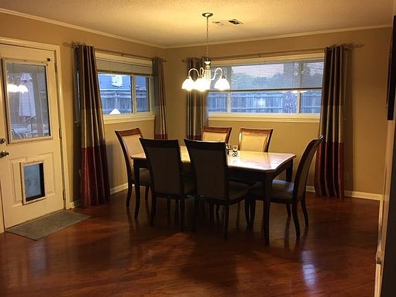 Open Dining Area