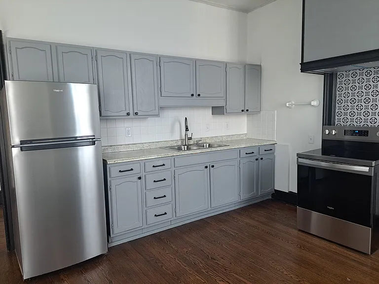 718 W Stephenson St #3 — Photo 11