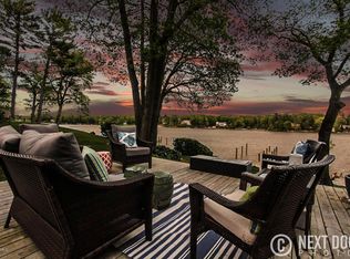 18052 Lovell Rd, Spring Lake, MI 49456