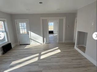 102 Pleasant St #1, Leominster, MA 01453