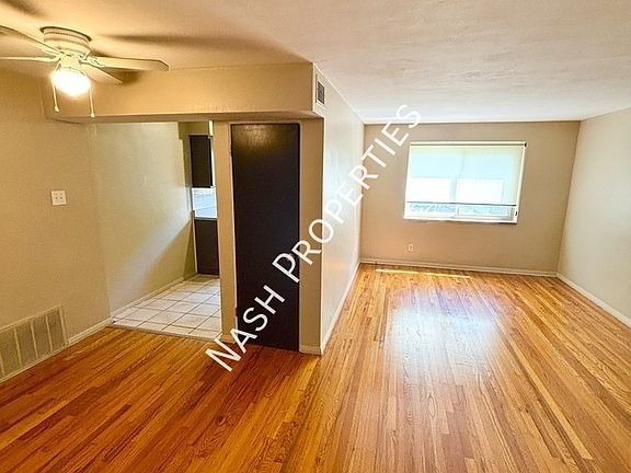 3rd image of 3312 Russell Blvd APT 3