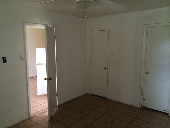 4th image of 1404 N 18th St APT 1