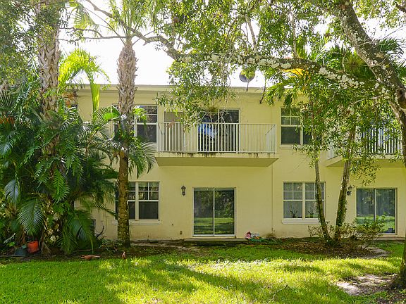 5th image of 3944 Sabal Way