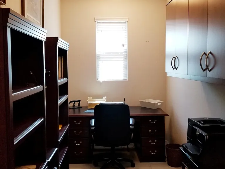 26237 W Matthew Dr — Photo 15