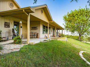 218 Hillside Dr, Fredericksburg, TX 78624