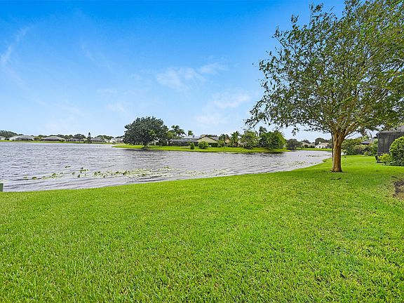 3rd image of 1511 Cypress Trace Dr