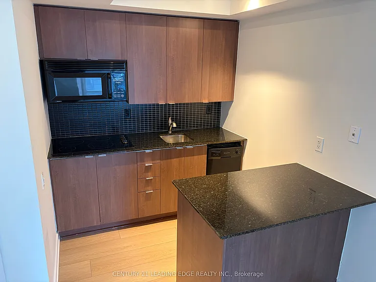 8 Colborne St #1103 — Photo 7