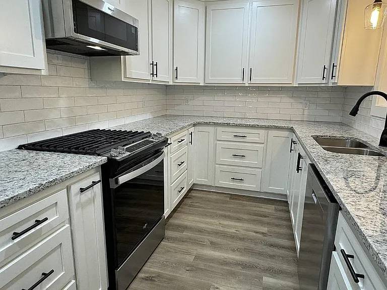 200 Wall Williams Rd — Photo 10