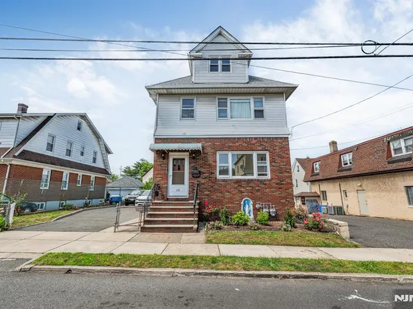 113 Wood St, Garfield, NJ 07026