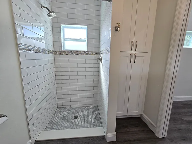 4966 Andrew Ave — Photo 14