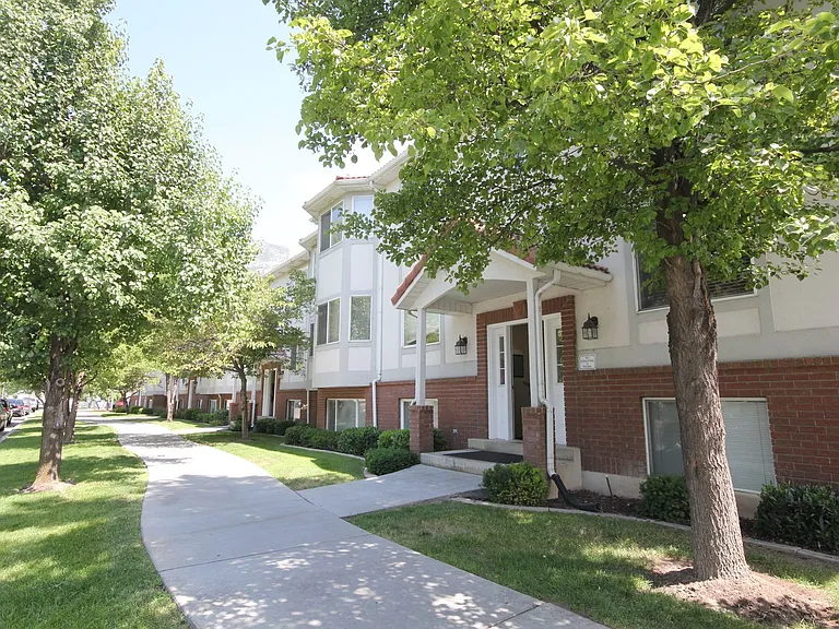 516 N 720 E #115 — Photo 1