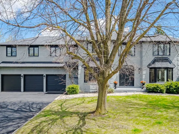2 Enchanted Ct, Brampton, ON L6Z 3M9