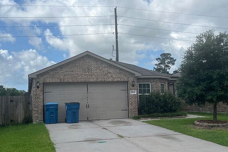 1st image of 10842 Spring Brook Pass Dr