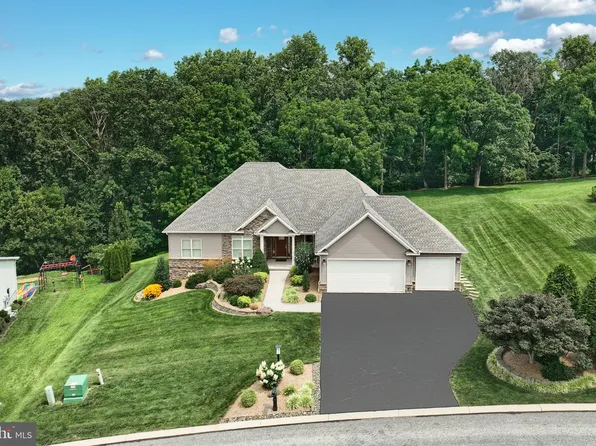 172 Fawn Hill Rd, Hanover, PA 17331