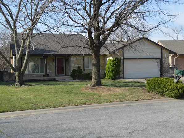 8521 E Longlake St, Wichita, KS 67207