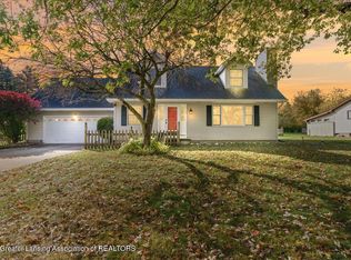 3921 Moonlight Ln, Holt, MI 48842