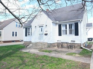 103 Harvey St, Washington, IL 61571