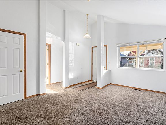 5th image of 4700 Montrose Dr