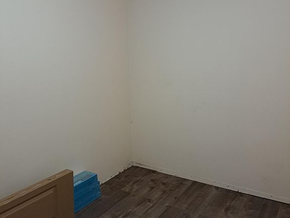 4th image of 4055 30th St NW