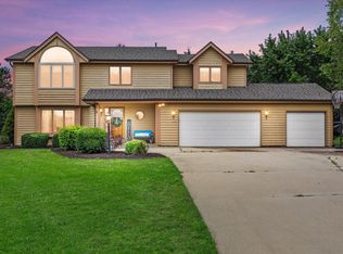 13785 West Maria DRIVE, New Berlin, WI 53151