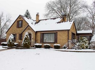 131 Mallery Ave, Elgin, IL 60123