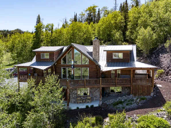 438 W Eagles Roost St, Brian Head, UT 84719