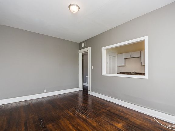 4th image of 509 E 60th St #2