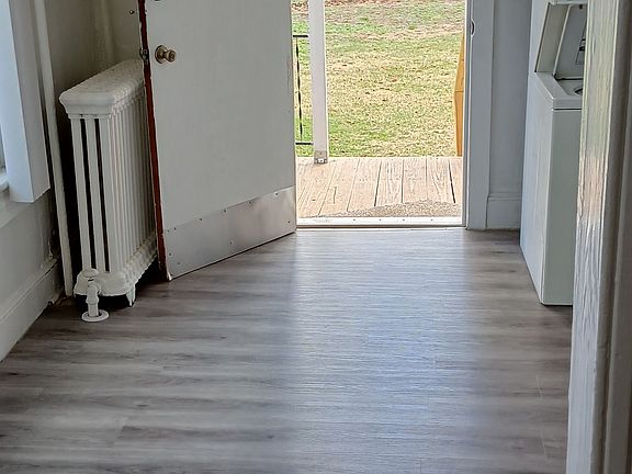 3rd image of 3913 Glen Ave APT 1