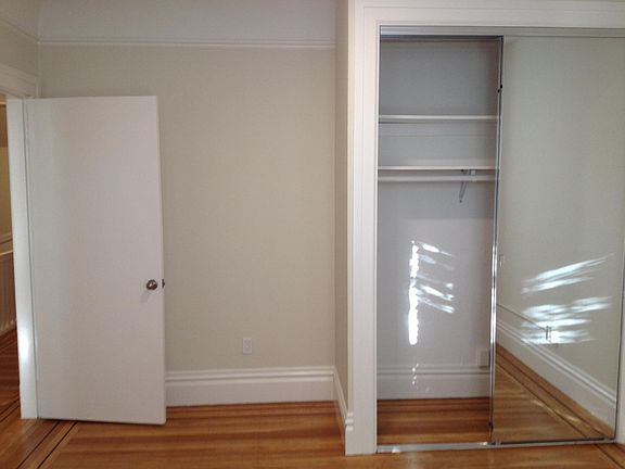 3rd image of 109 Sanchez St