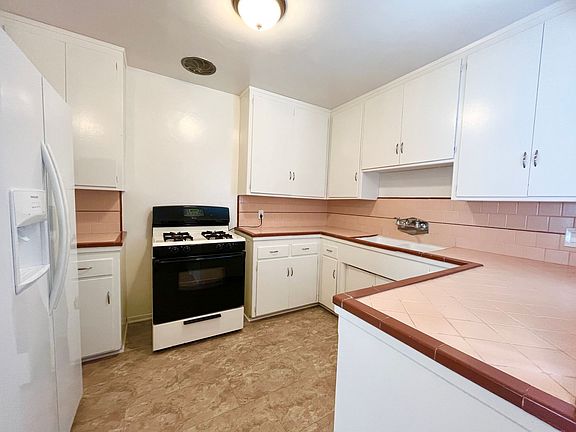 4th image of 1146 N Ogden Dr #6e69e4339