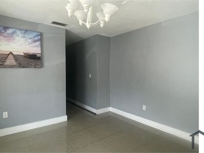 2505 NW 28th St, Miami, FL, 33142