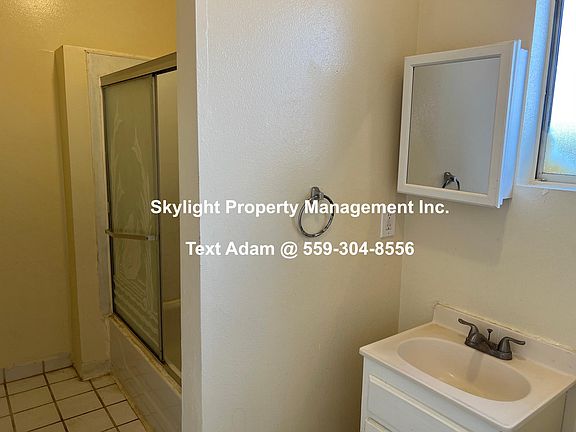 3rd image of 2545 N Del Mar Ave